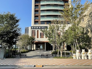 check inn select new taipei sanchong