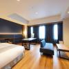 hotel sails