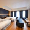 hotel sails