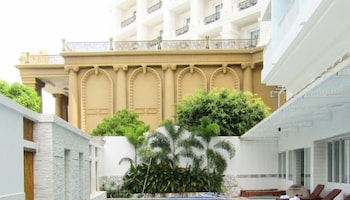 haya hotel