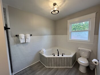 homestay on main by twin lakes creamery