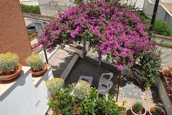 la bouganville studio 400 m from the sea