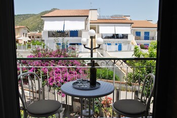 la bouganville studio 400 m from the sea