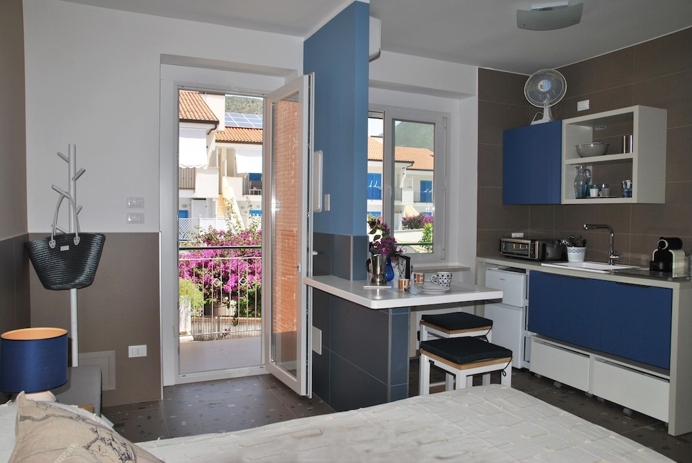 la bouganville studio 400 m from the sea
