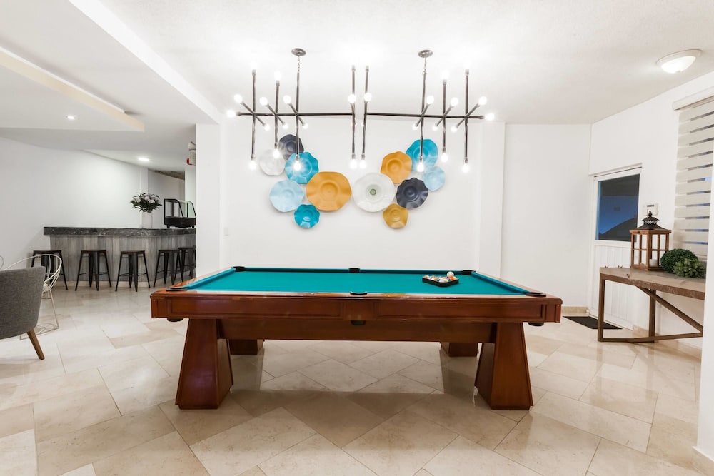 Howard Johnson Leon Avenida,León>>Guanajuato,3 star