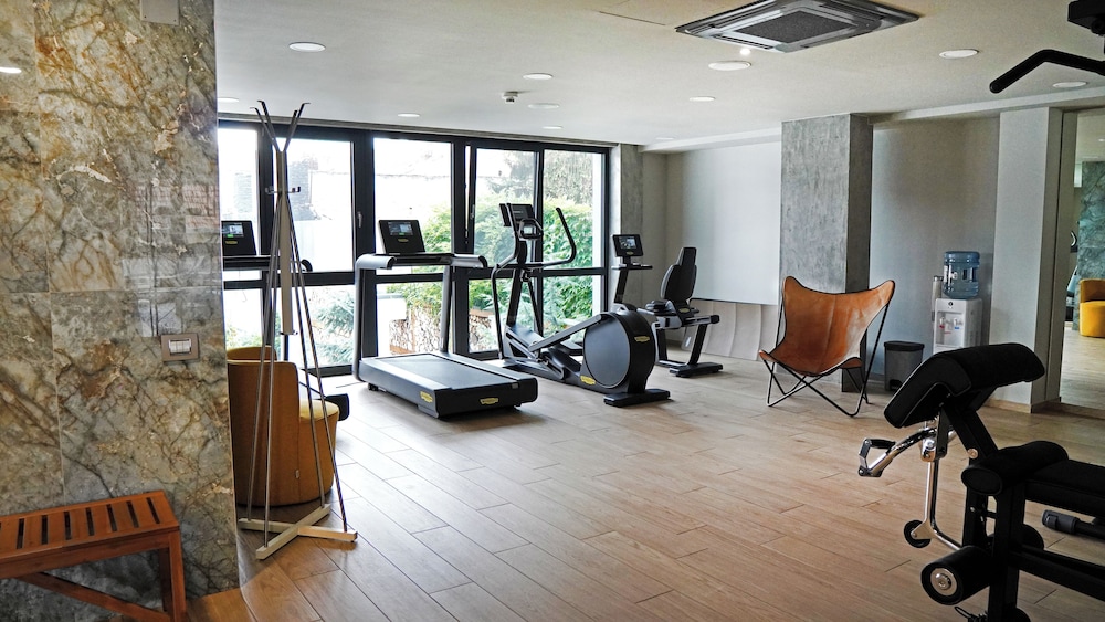 aniroc signature hotel