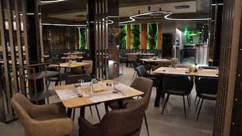 aniroc signature hotel