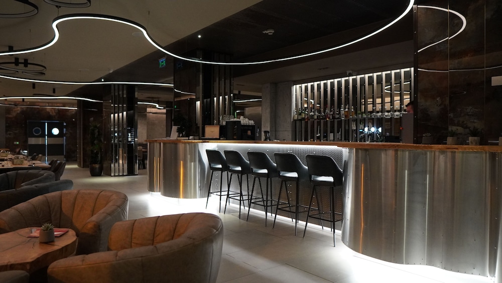 aniroc signature hotel