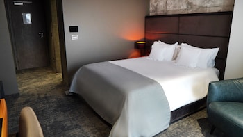 aniroc signature hotel