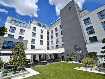 aniroc signature hotel