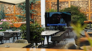 aniroc signature hotel