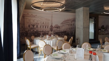 aniroc signature hotel