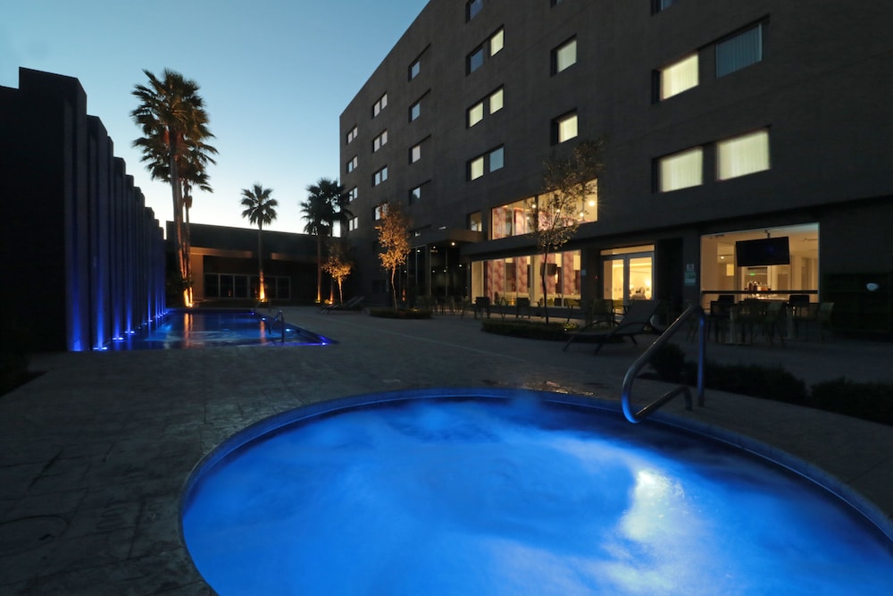 holiday inn express and suites hermosillo by ihg