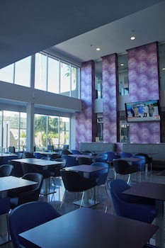 Holiday Inn Express & Suites Hermosillo By Ihg,Hermosillo>>Guaymas,3 star