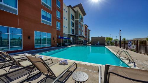 holiday inn express and suites ridgecrest china lake