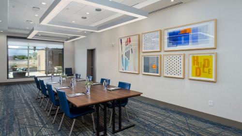 holiday inn express and suites ridgecrest china lake