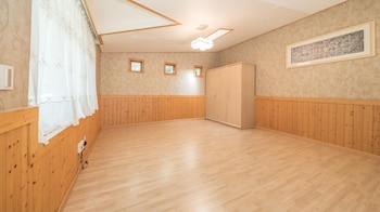 inje leenchung pension