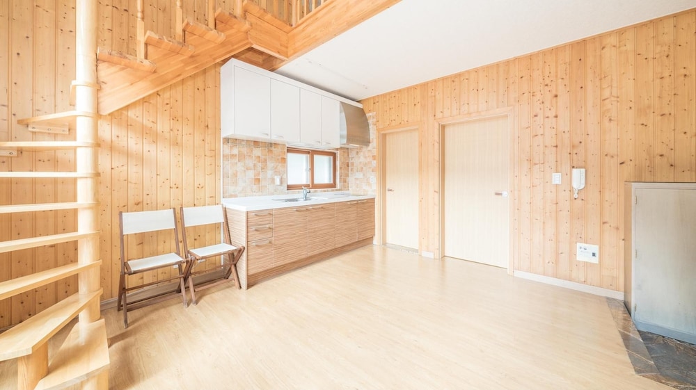 inje leenchung pension