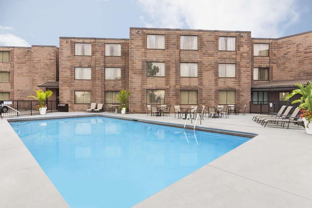 days inn by wyndham fallsview