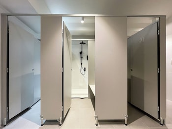 airone capsule hotel