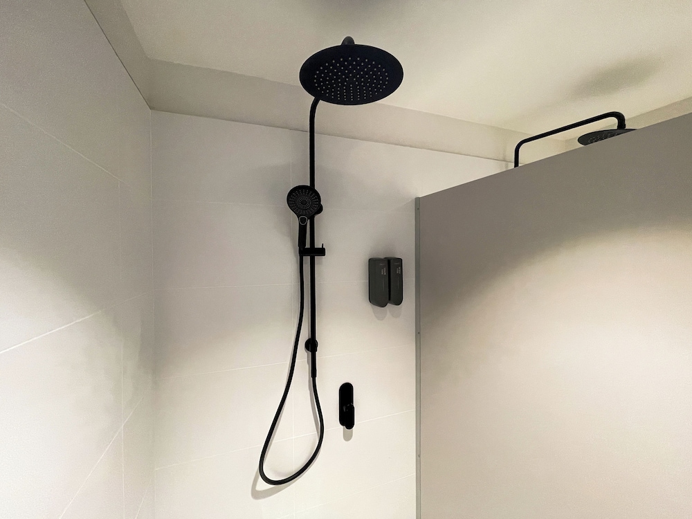 airone capsule hotel