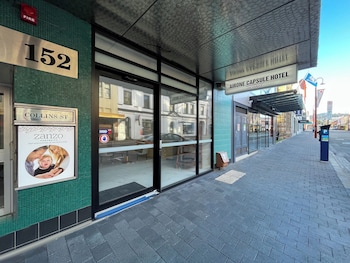 airone capsule hotel