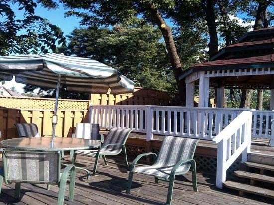 6032 persepolis inn