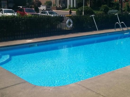 6032 persepolis inn