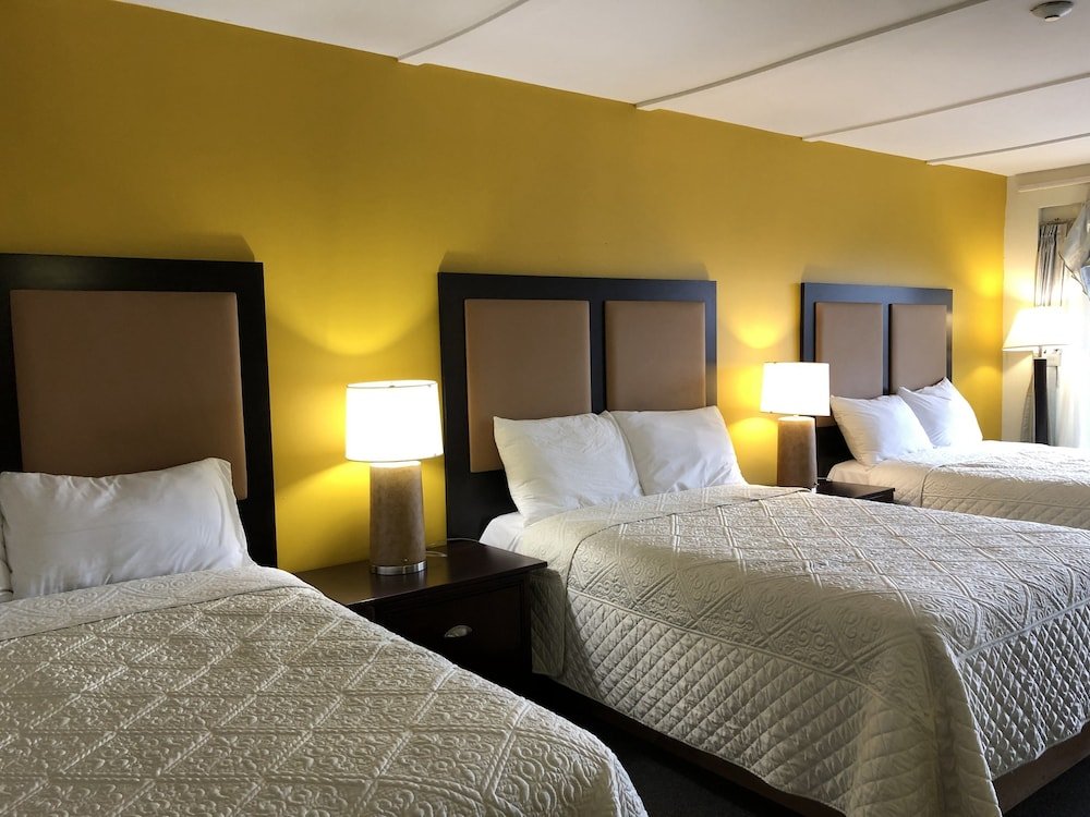 6032 persepolis inn