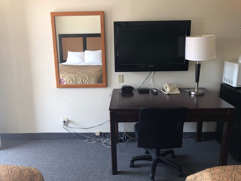 6032 persepolis inn