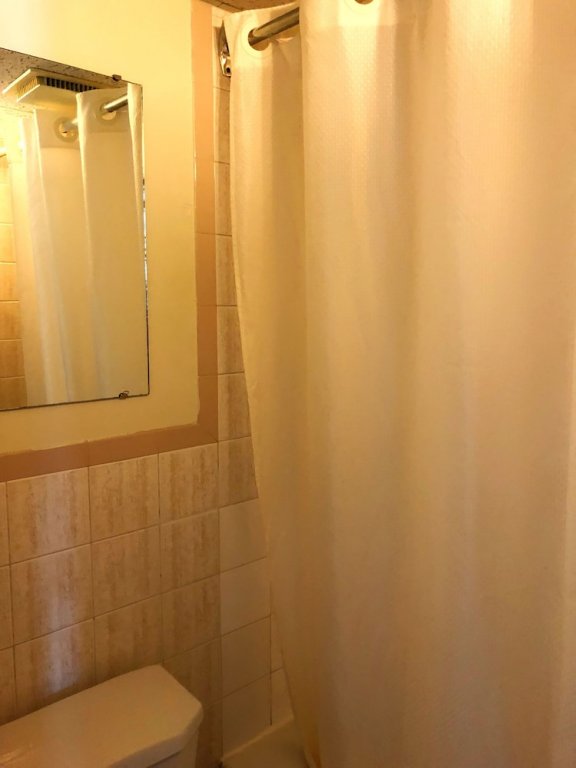 6032 persepolis inn