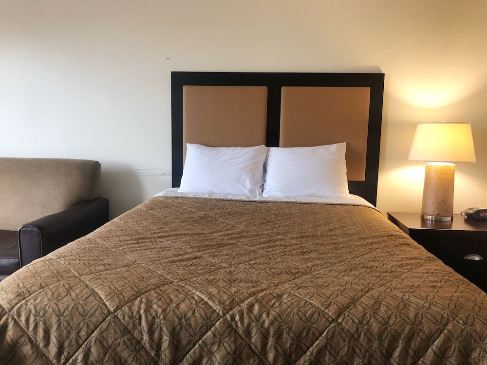 6032 persepolis inn