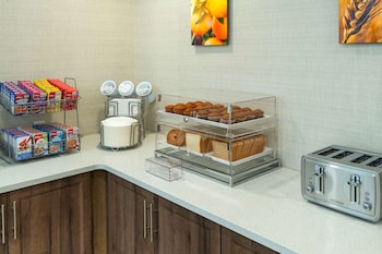 Comfort Inn And Suites,,3 star