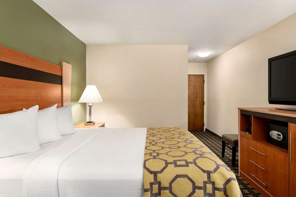 baymont by wyndham north dartmouth fall river