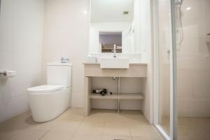 ibis styles the entrance