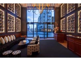 wine and books porto hotel