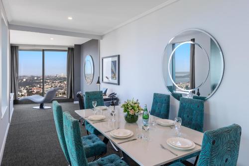 meriton suites world tower sydney