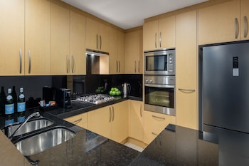 meriton suites world tower sydney