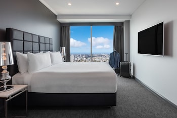 meriton suites world tower sydney