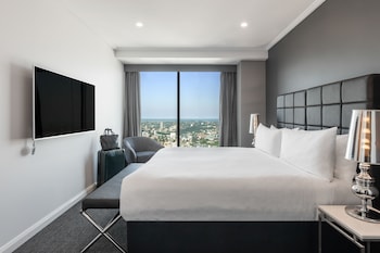 meriton suites world tower sydney