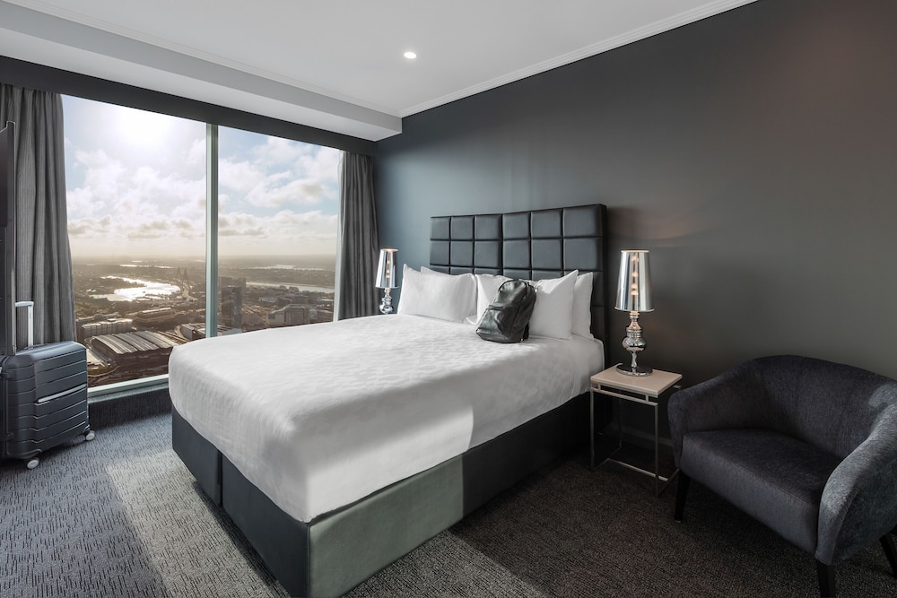 meriton suites world tower sydney
