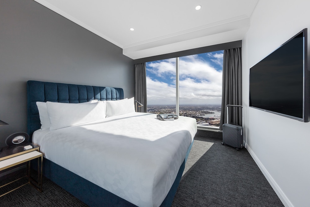 meriton suites world tower sydney