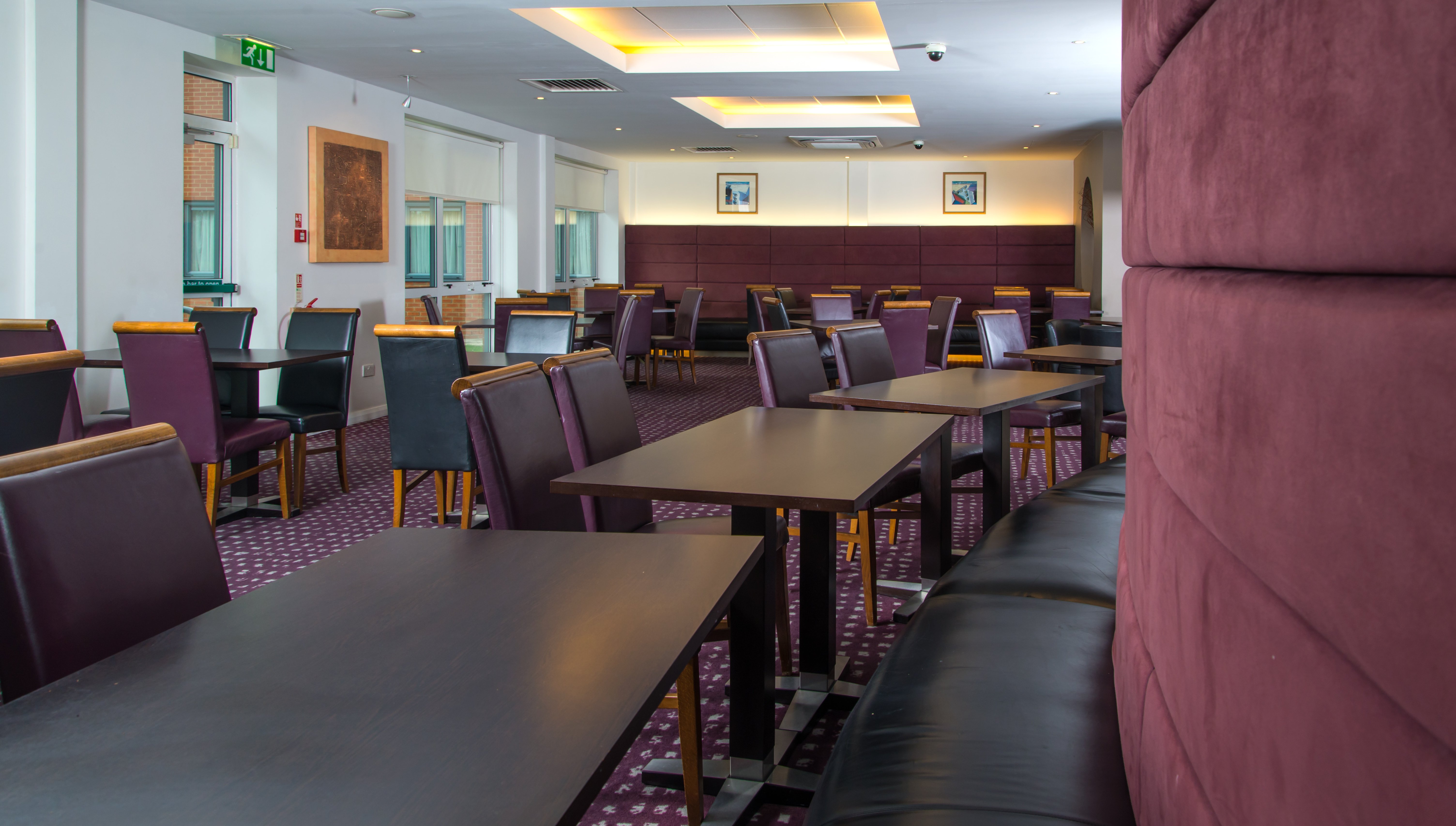 holiday inn express bedford by ihg