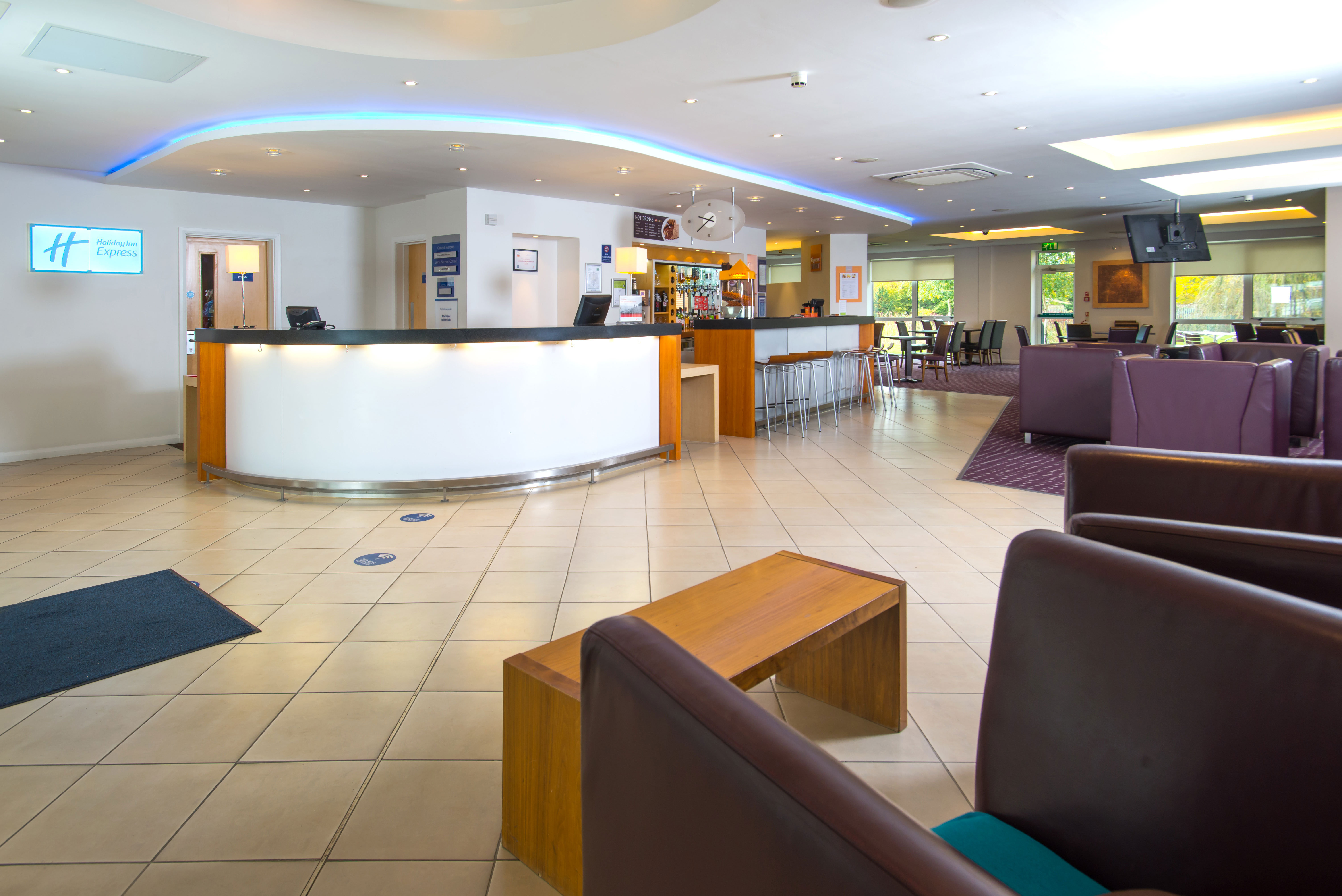 holiday inn express bedford by ihg