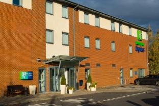holiday inn express bedford by ihg