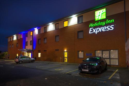 holiday inn express bedford by ihg