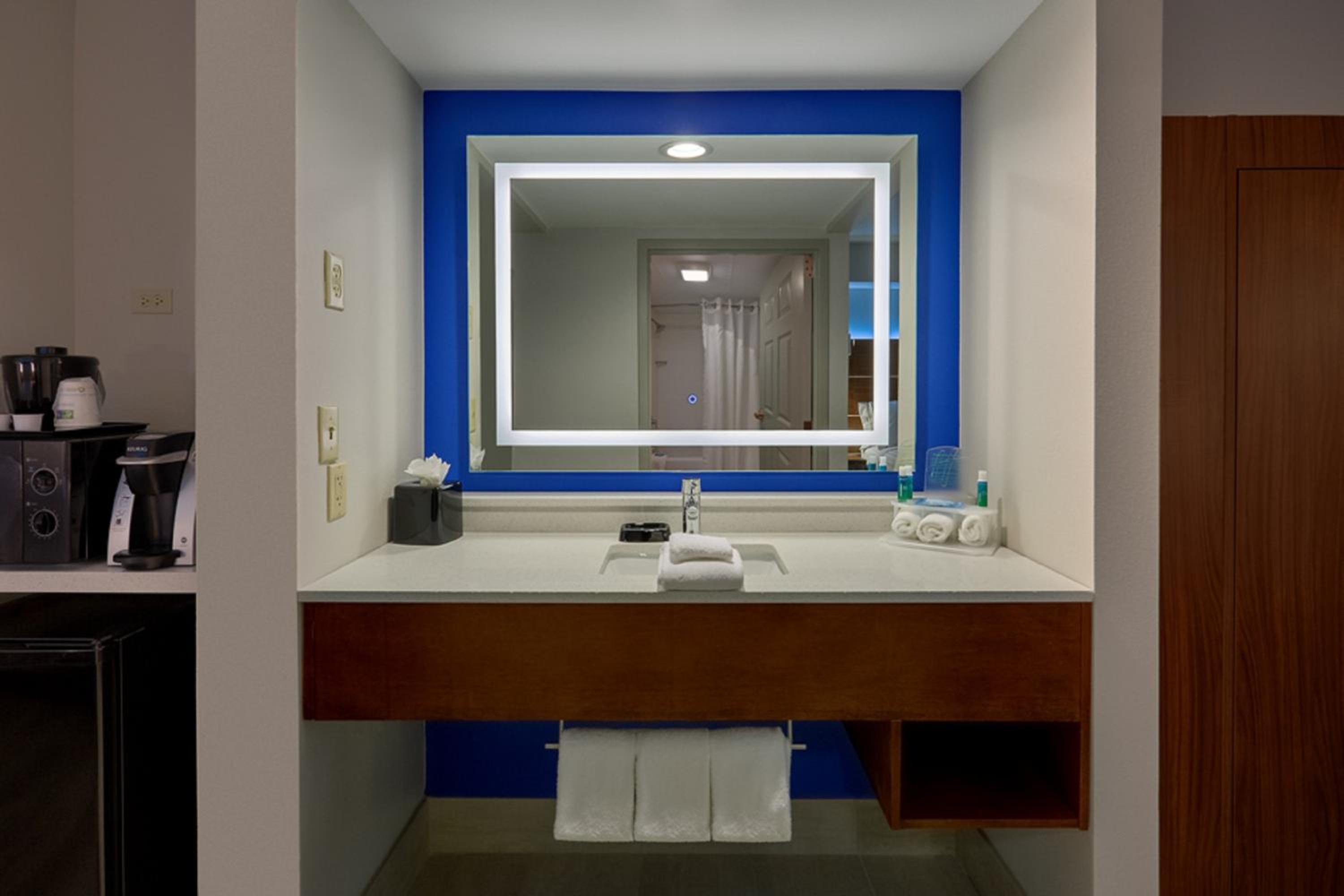 holiday inn express and suites pigeon forge sevierville by ihg