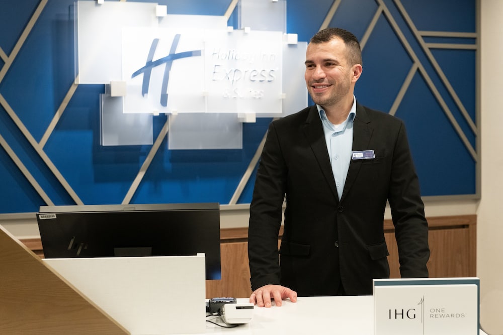 holiday inn express and suites moose jaw an ihg hotel