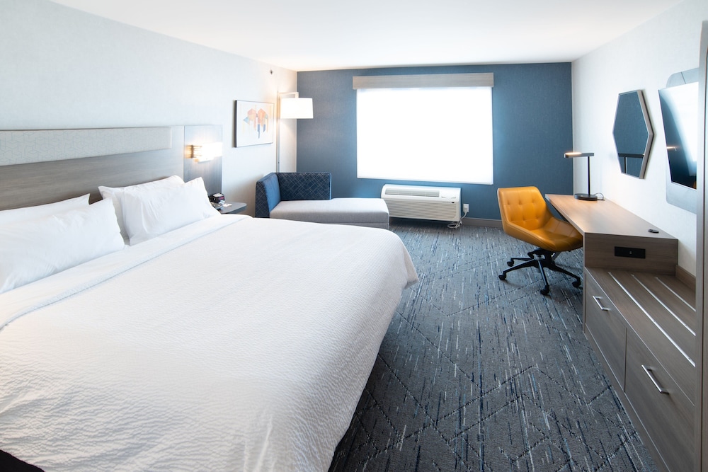 holiday inn express and suites moose jaw an ihg hotel