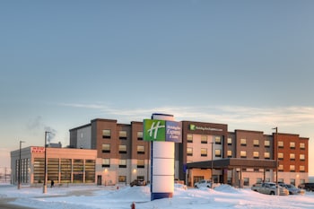 Holiday Inn Express And Suites Moose Jaw, An Ihg Hotel,Saskatoon>>Moose Jaw,2.5 star